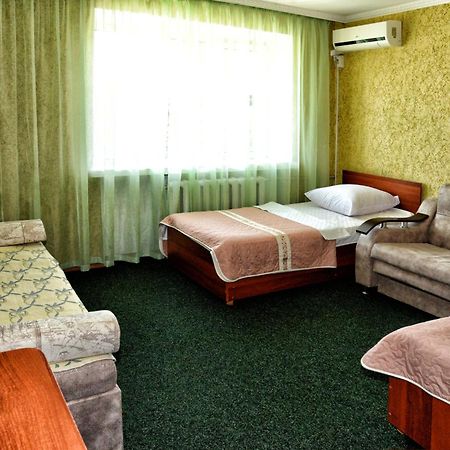 Green City Hotel Nikolayev Exterior foto