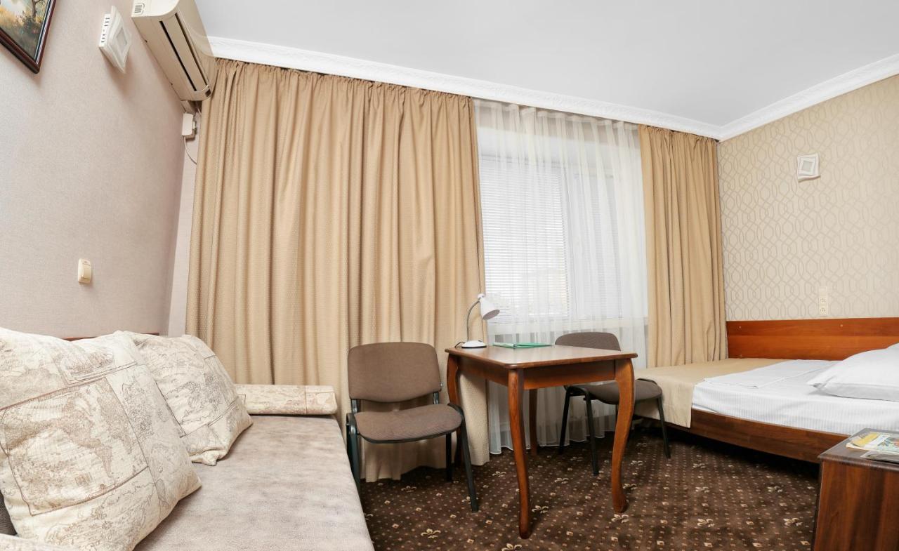 Green City Hotel Nikolayev Exterior foto